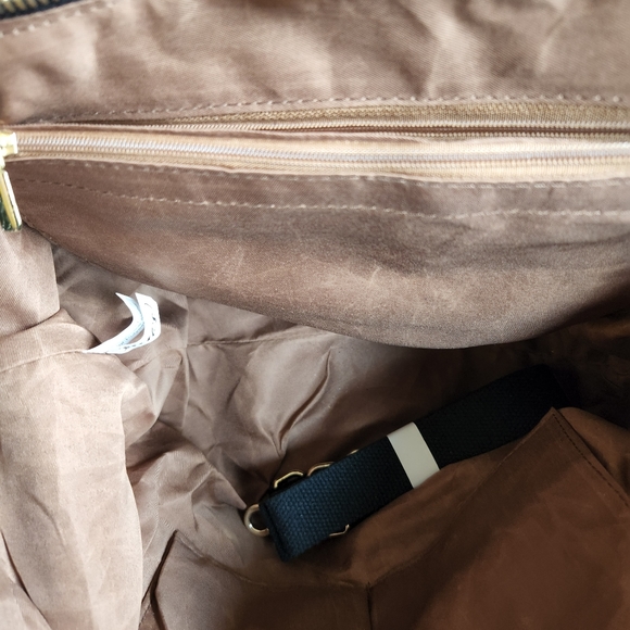 Chaos black leather slit pattern purse optional crossbody strap. NWT - Picture 5 of 10